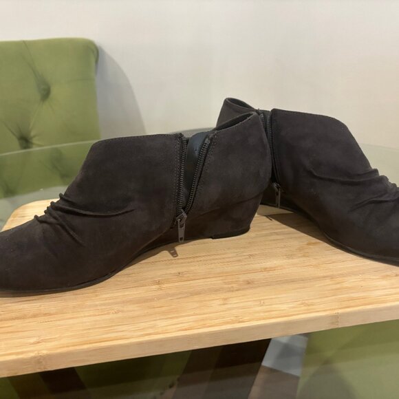 Charcoal Bootie - Picture 2 of 3